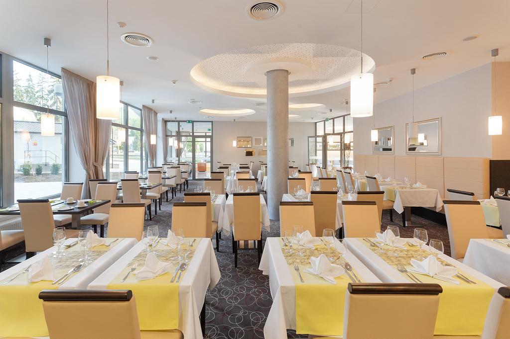 Wellness Hotel Panorama Trenčianske Teplice Dış mekan fotoğraf