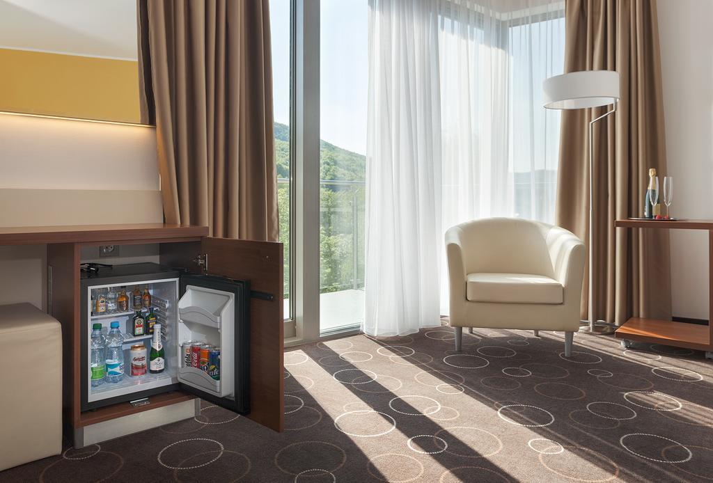 Wellness Hotel Panorama Trenčianske Teplice Oda fotoğraf