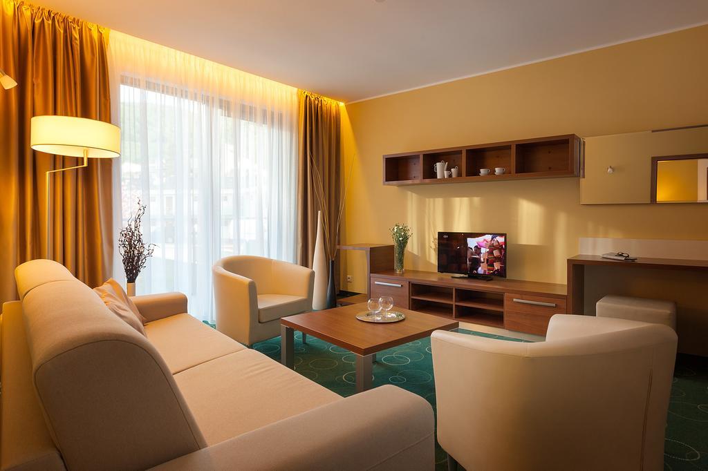 Wellness Hotel Panorama Trenčianske Teplice Dış mekan fotoğraf